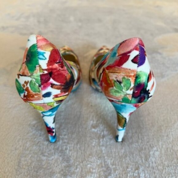 Adrianna Papell Shoes Watercolor Floral Printed Pointed Toe Slip On Heel 8 Med - Picture 3 of 15